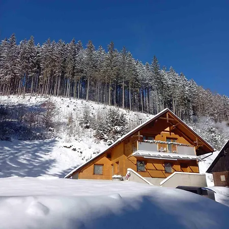 Hisa Lunna - In A Forest Paradise Apartman