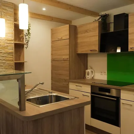 Hisa Lunna - In A Forest Paradise *