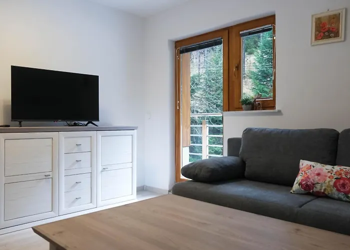 Hisa Lunna - In A Forest Paradise