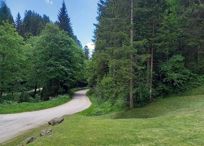 דירה Hisa Lunna - In A Forest Paradise *